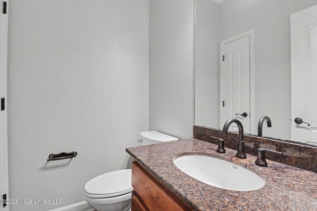 6309 W Silverleaf Drive, Ocean Springs, MS 39564