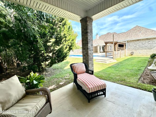 6309 W Silverleaf Drive, Ocean Springs, MS 39564