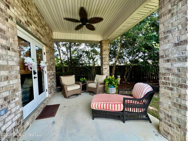 6309 W Silverleaf Drive, Ocean Springs, MS 39564