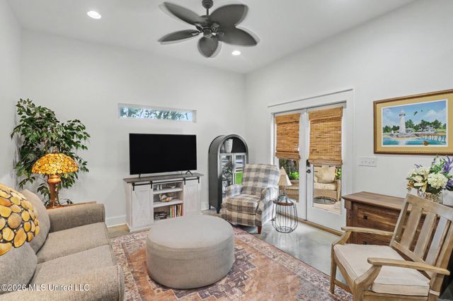 6309 W Silverleaf Drive, Ocean Springs, MS 39564