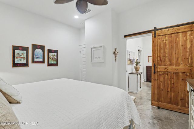 6309 W Silverleaf Drive, Ocean Springs, MS 39564