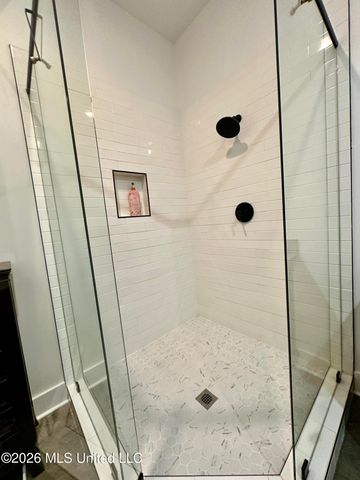 6309 W Silverleaf Drive, Ocean Springs, MS 39564