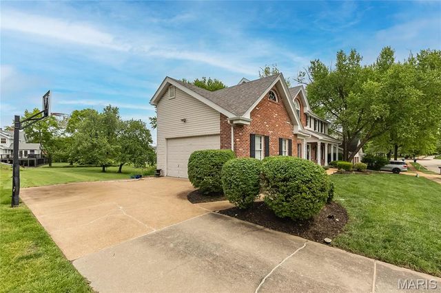 18133 Edgewood Circle, Wildwood, MO 63038