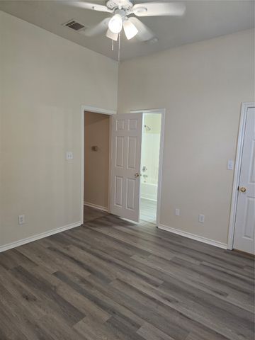 632 Oliver Lane, Waxahachie, TX 75165