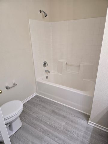 632 Oliver Lane, Waxahachie, TX 75165