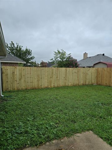 632 Oliver Lane, Waxahachie, TX 75165