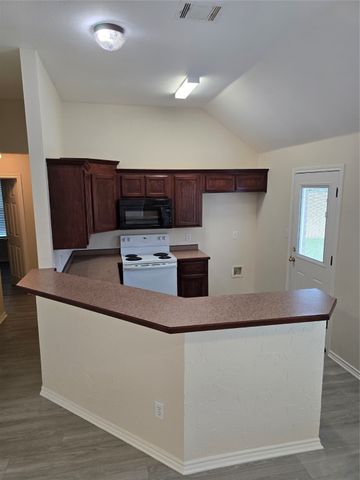 632 Oliver Lane, Waxahachie, TX 75165