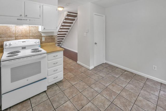 1212 Boone Hill Road A-D, Summerville, SC 29483