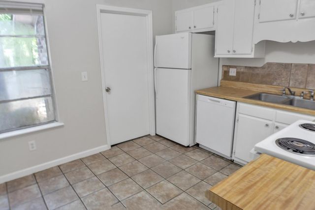 1212 Boone Hill Road A-D, Summerville, SC 29483