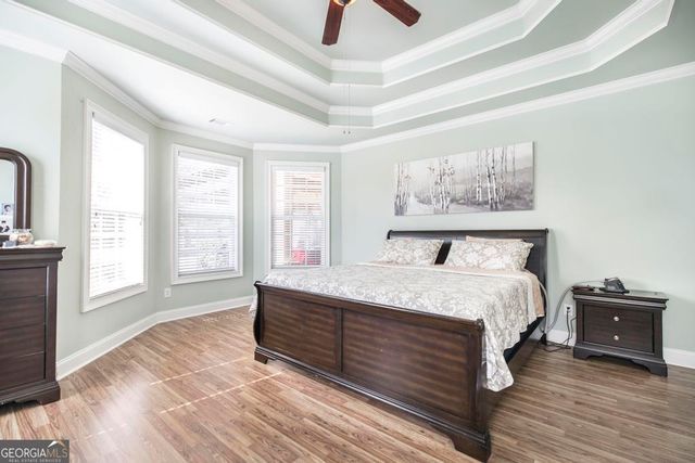 35 Falcon Crest Way, Byron, GA 31008