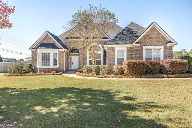 35 Falcon Crest Way, Byron, GA 31008