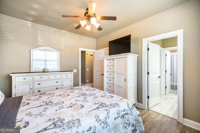 35 Falcon Crest Way, Byron, GA 31008