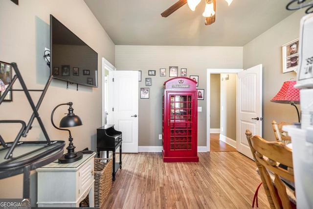 35 Falcon Crest Way, Byron, GA 31008