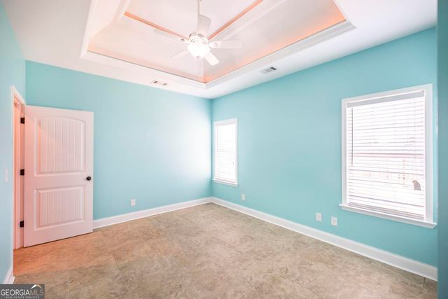 35 Falcon Crest Way, Byron, GA 31008