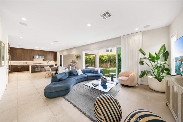 181 Sweet Juniper, Lake Forest, CA 92630