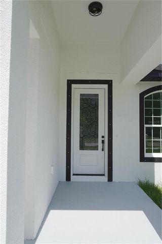 8924 N ORLEANS AVENUE, Tampa, FL 33604