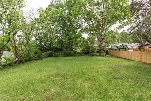 5 Sycamore Drive, Florence, KY 41042