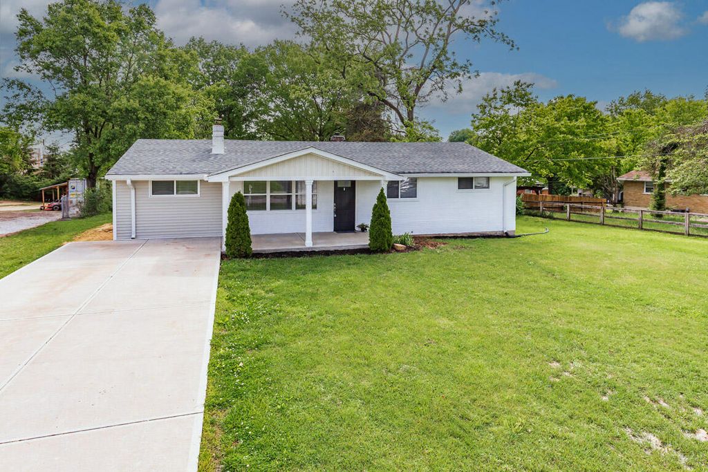 5 Sycamore Drive, Florence, KY 41042