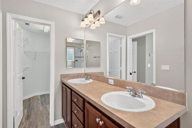 3626 OAK BROOK LANE, Eustis, FL 32736