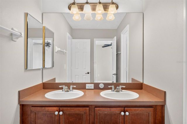 3626 OAK BROOK LANE, Eustis, FL 32736