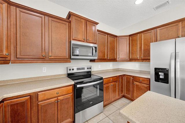 3626 OAK BROOK LANE, Eustis, FL 32736