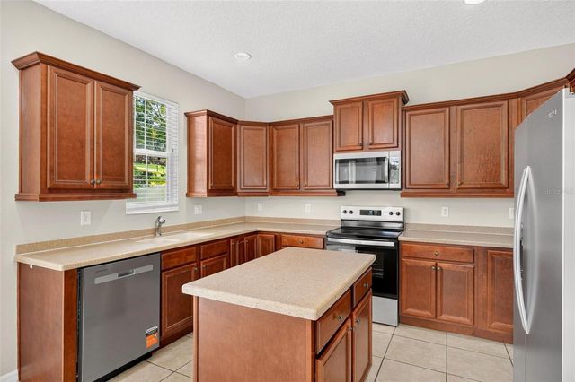 3626 OAK BROOK LANE, Eustis, FL 32736