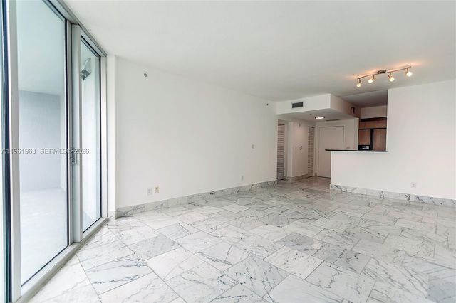 335 S BISCAYNE BL 3210, Miami, FL 33131