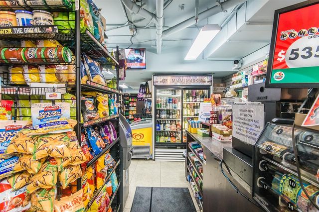 335 S BISCAYNE BL 3210, Miami, FL 33131