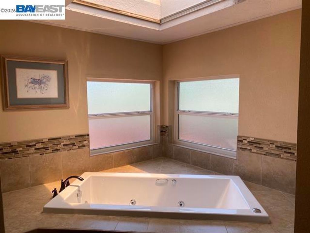 Image 15 of property listing at 1701 Trail Ride Road, Clayton, CA 94517