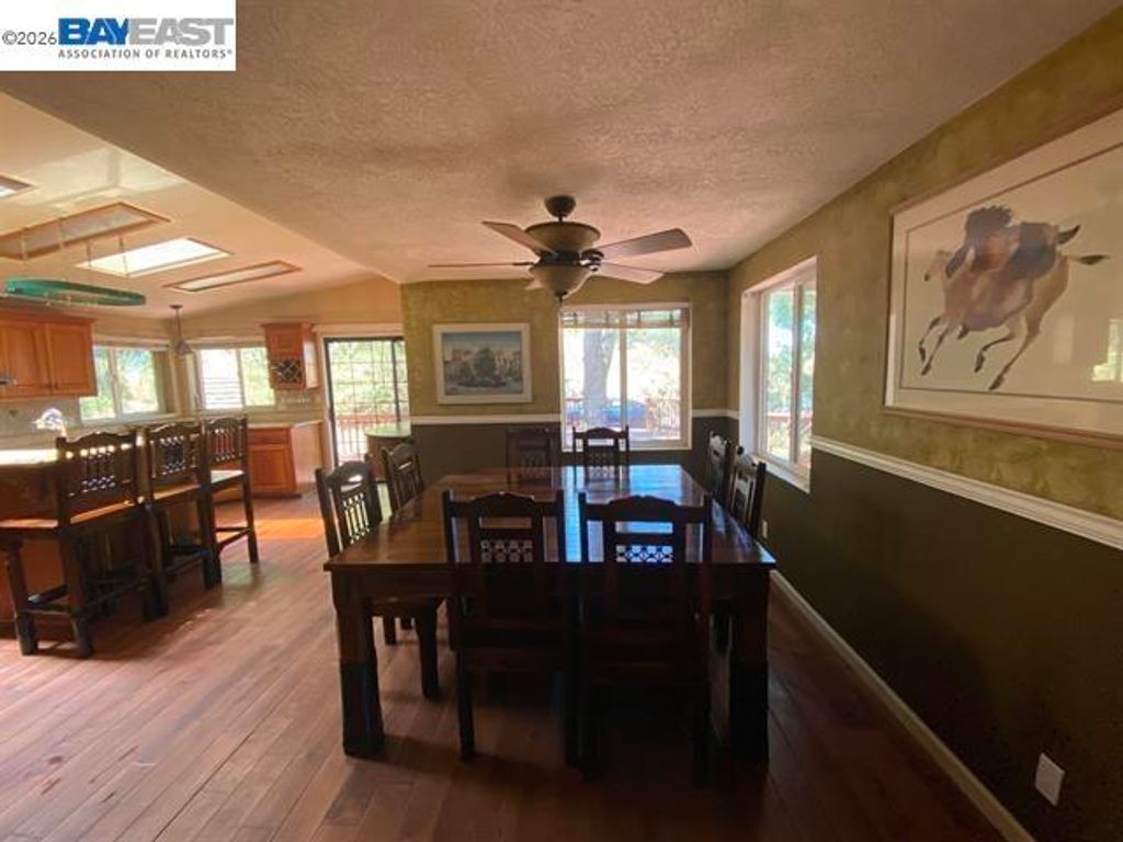 Image 16 of property listing at 1701 Trail Ride Road, Clayton, CA 94517