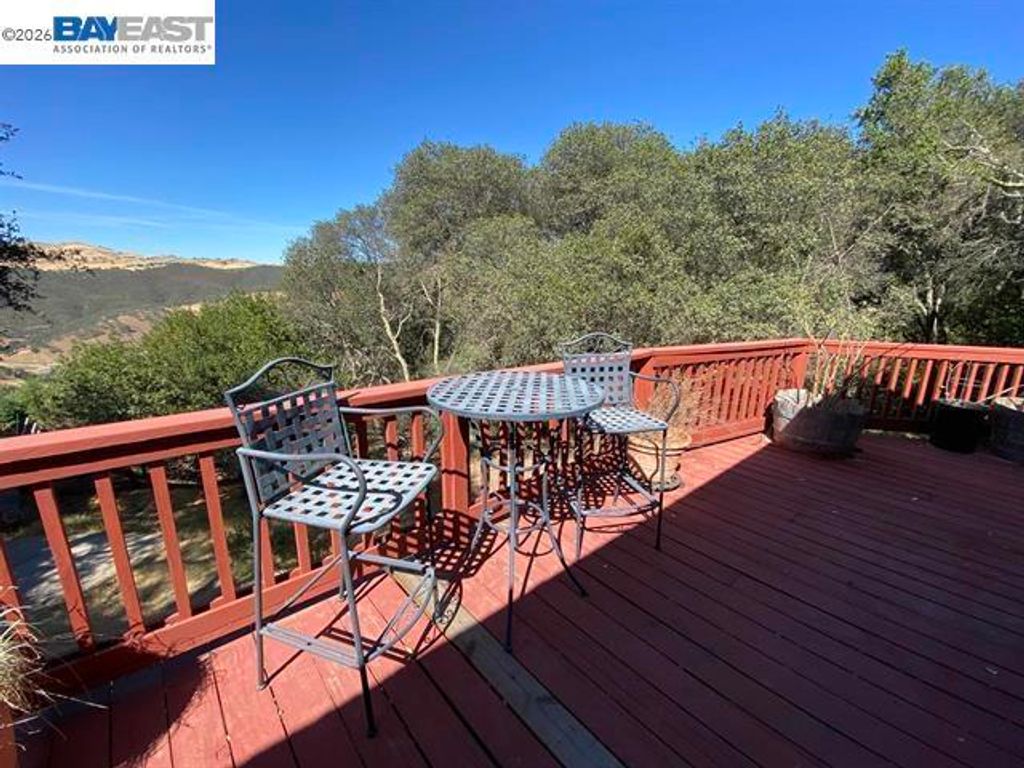 Image 6 of property listing at 1701 Trail Ride Road, Clayton, CA 94517
