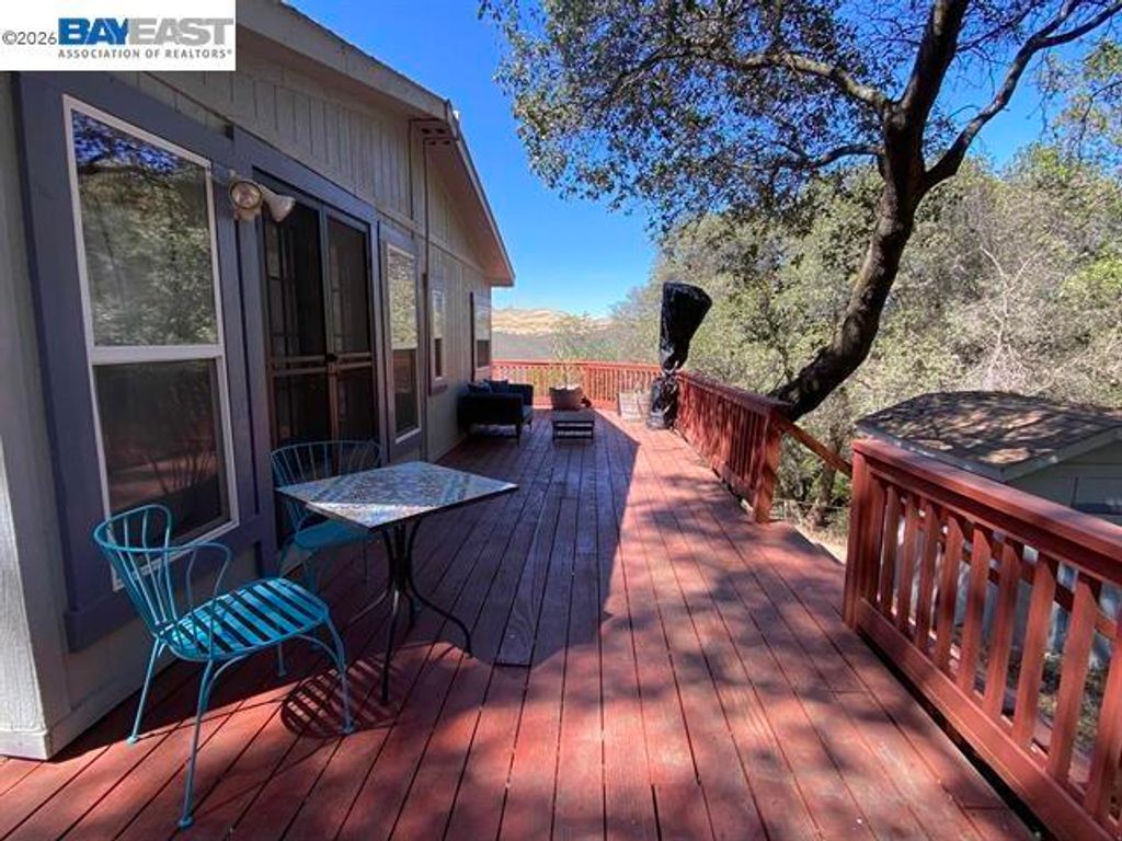 Image 8 of property listing at 1701 Trail Ride Road, Clayton, CA 94517