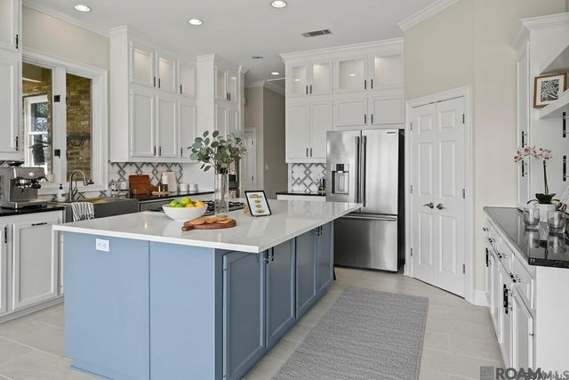 18030 Cascades Ave, Baton Rouge, LA 70810