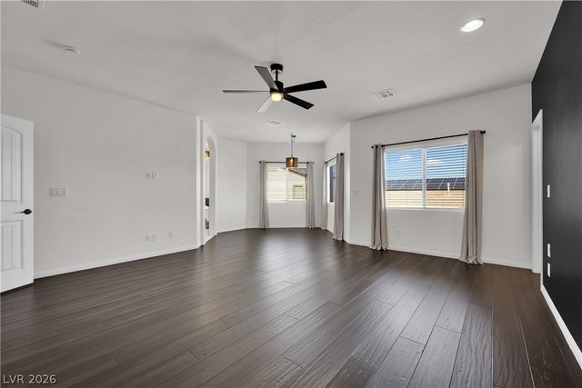 6164 Barby Cove Street, Las Vegas, NV 89148