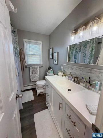 92 Phillips Avenue, South Hackensack, NJ 07606
