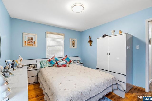 92 Phillips Avenue, South Hackensack, NJ 07606