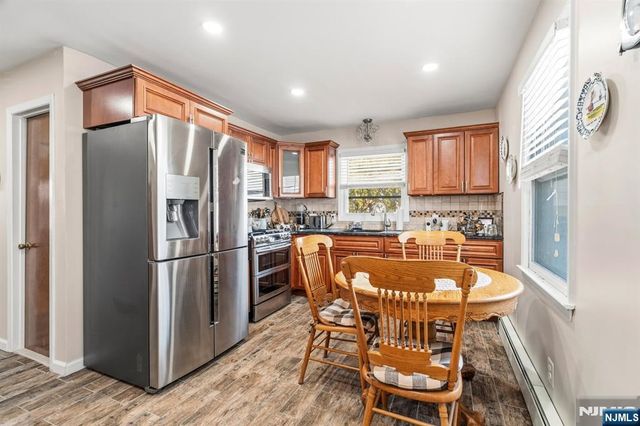 92 Phillips Avenue, South Hackensack, NJ 07606