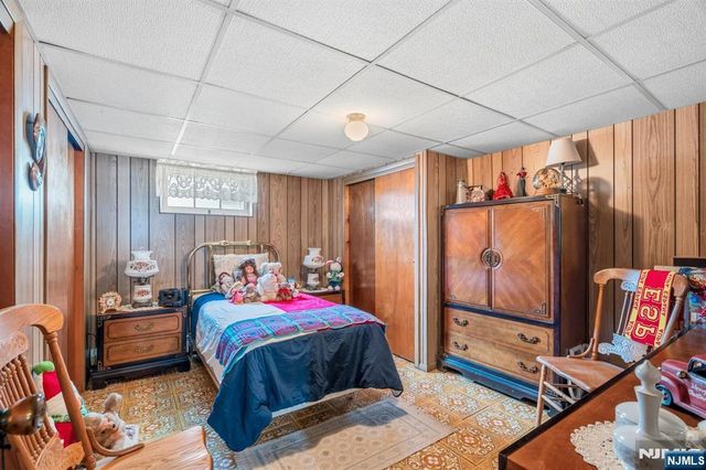 92 Phillips Avenue, South Hackensack, NJ 07606