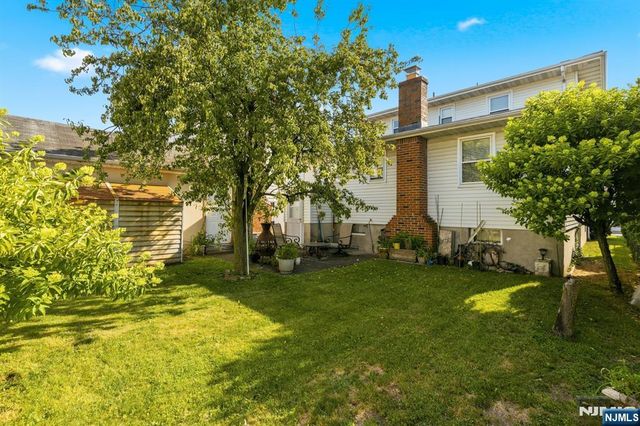 92 Phillips Avenue, South Hackensack, NJ 07606