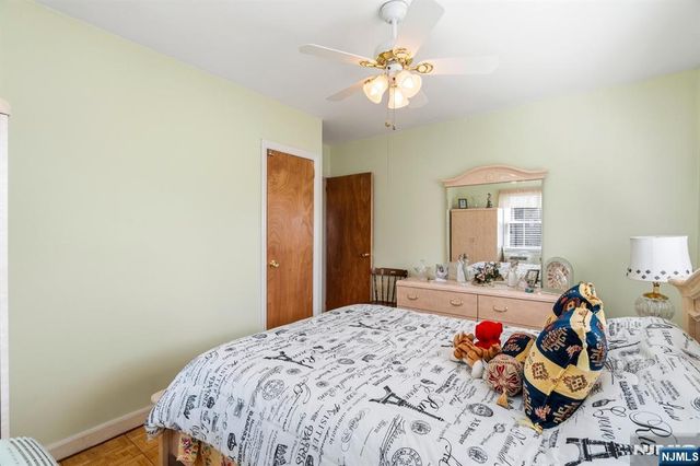 92 Phillips Avenue, South Hackensack, NJ 07606