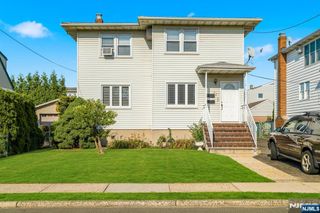 92 Phillips Avenue, South Hackensack, NJ 07606