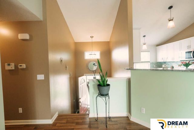 8814 Quest Street, Omaha, NE 68122