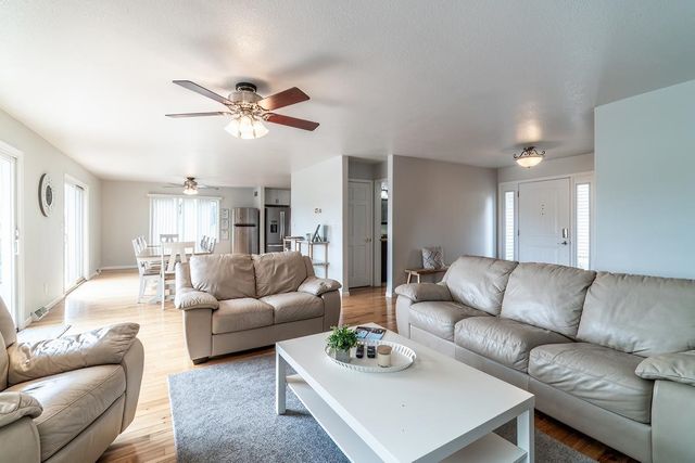 60 Lane 101D Jimmerson Lk, Angola, IN 46703