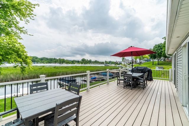 60 Lane 101D Jimmerson Lk, Angola, IN 46703