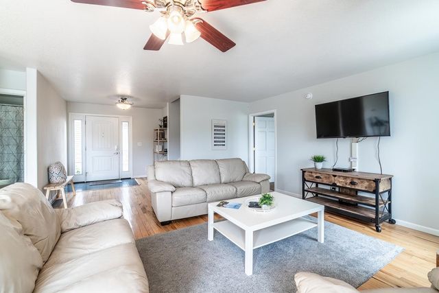 60 Lane 101D Jimmerson Lk, Angola, IN 46703