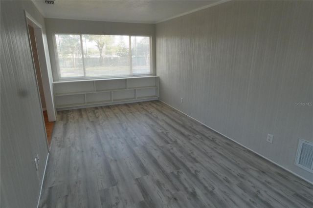 2580 58TH AVENUE N, St Petersburg, FL 33714