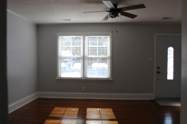 5808 WOODLAWN ST, Bartlett, TN 38134