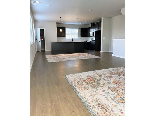 3310 Se BROOKWOOD Ave, Hillsboro, OR 97123