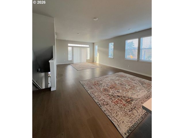 3310 Se BROOKWOOD Ave, Hillsboro, OR 97123