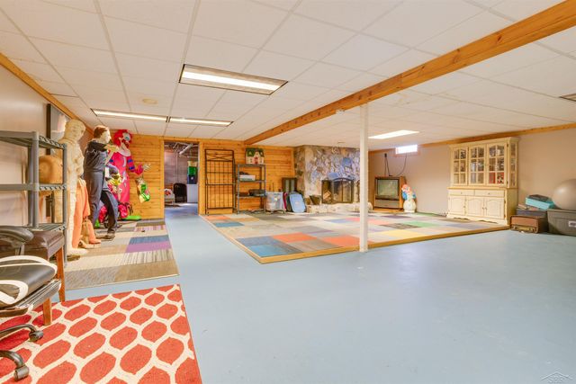 3411 N Eastman Road, Midland, MI 48642